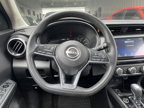 Used 2023 Nissan Kicks SV image 25