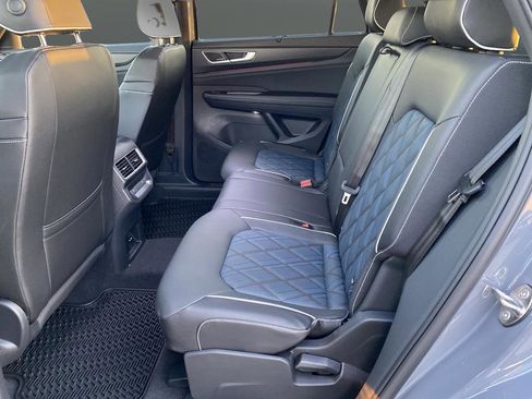 New 2026 Volkswagen Atlas Cross Sport SEL Premium R-Line AWD/4WD image 30