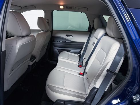 Certified 2024 Nissan Pathfinder SL AWD/4WD image 36