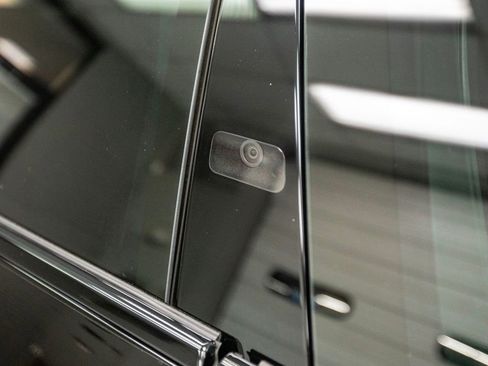 Used 2022 Lucid Air Grand Touring image 16