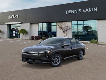 New 2025 Kia K4 LXS