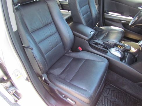 Used 2010 Honda Accord EX-L image 17