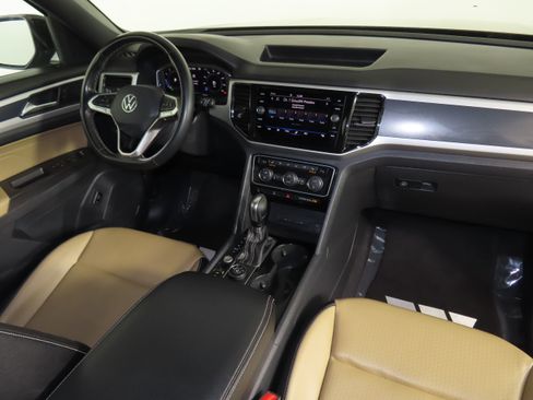 Used 2023 Volkswagen Atlas Cross Sport SE AWD/4WD image 36