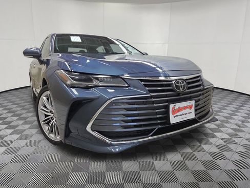 Used 2021 Toyota Avalon Limited w/ Advanced Safety Package AWD/4WD image 2
