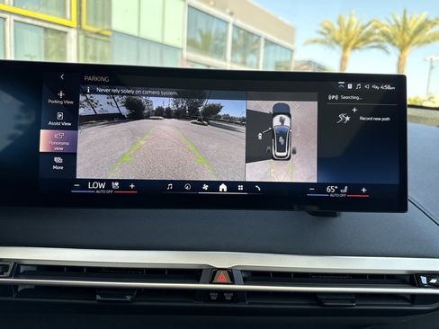 Used 2025 BMW iX xDrive50 image 29