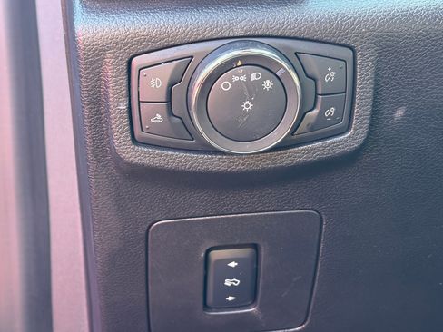 Used 2015 Ford F150 XLT w/ Equipment Group 302A Luxury image 10