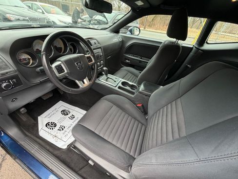 Used 2014 Dodge Challenger SXT RWD image 23
