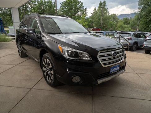 Used 2016 Subaru Outback 3.6R Limited AWD/4WD image 2