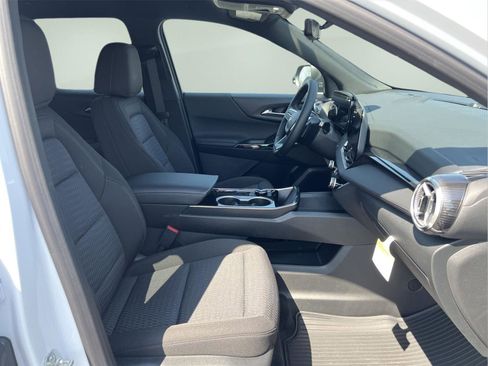 New 2026 Chevrolet Equinox LT w/ Safety and Technology Package AWD/4WD image 24