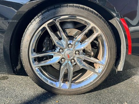 Used 2015 Chevrolet Corvette Stingray Z51 w/ 2LT Preferred Equipment Group image 21