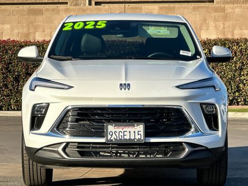 Certified 2025 Buick Encore GX Preferred image 9