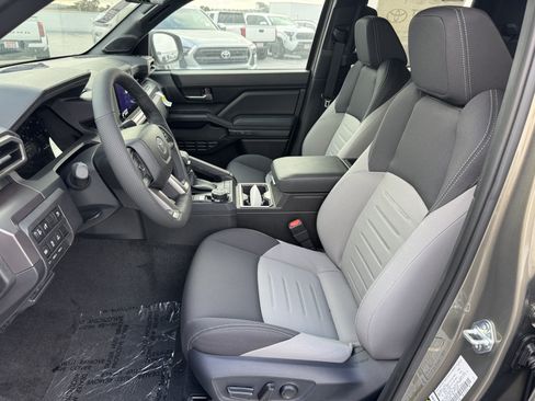 New 2026 Toyota Tacoma TRD Off-Road AWD/4WD image 2