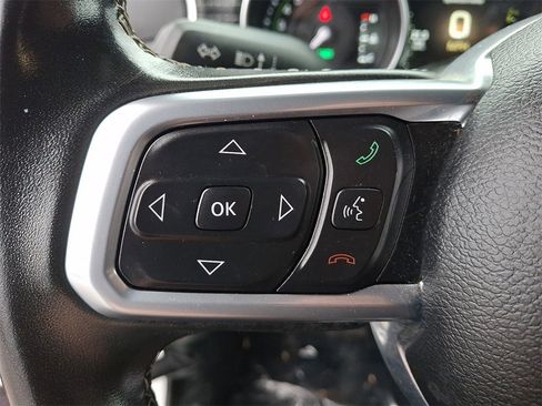 Used 2022 Jeep Wrangler Unlimited Sahara image 23