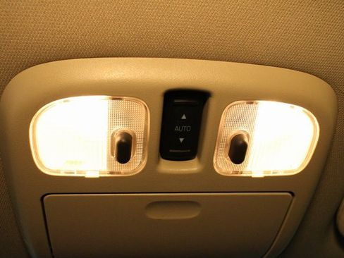 Used 2011 Ford Fusion SE image 26