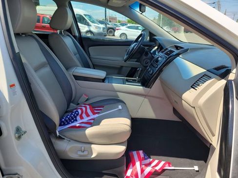 Used 2010 MAZDA CX-9 Touring w/ Moonroof & Bose Audio Pkg AWD/4WD image 23