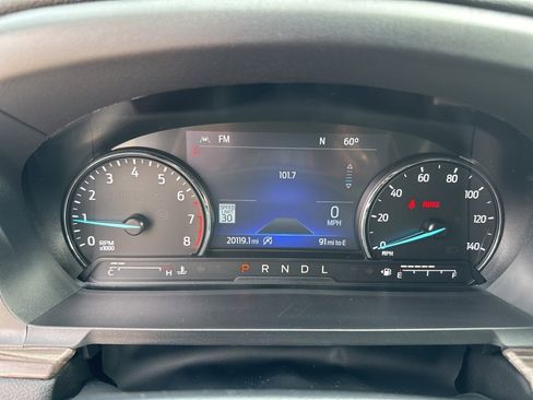 Used 2024 Ford Explorer Limited image 40