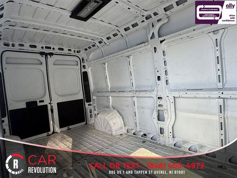 Used 2025 RAM ProMaster 2500 w/ Convenience Group FWD image 9