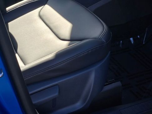 New 2025 Ford Maverick Lariat w/ Black Appearance Package image 6