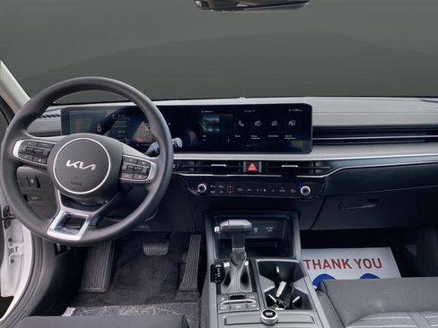 New 2025 Kia K5 LXS image 5