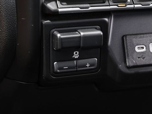 Used 2021 Chevrolet Silverado 1500 RST AWD/4WD image 26