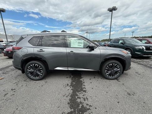 New 2026 Nissan Rogue Platinum w/ Platinum Premium Package image 4