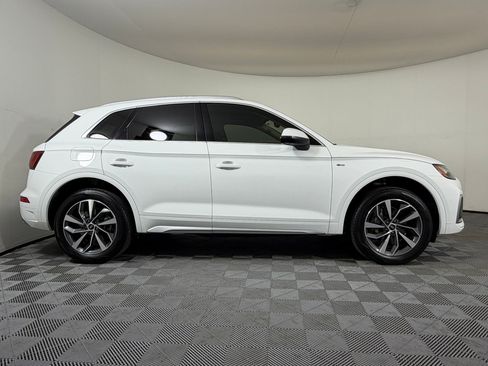 Used 2023 Audi Q5 2.0T Premium Plus w/ Premium Plus Package AWD/4WD image 8