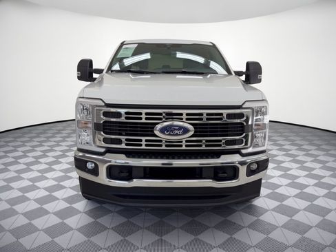 Used 2025 Ford F250 XLT w/ FX4 Off-Road Package AWD/4WD image 6