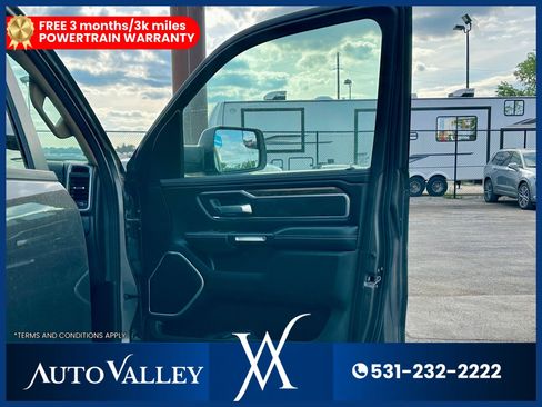 Used 2020 RAM 1500 Laramie AWD/4WD image 13