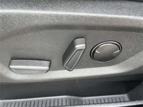 Used 2024 Ford Edge ST-Line image 12