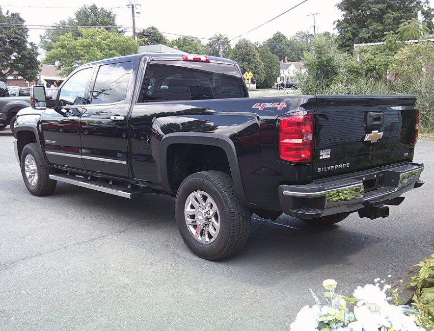 Used 2016 Chevrolet Silverado 3500 LTZ w/ Snow Plow Prep Package AWD/4WD image 4