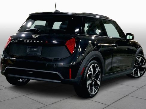 Used 2025 MINI Cooper S image 11