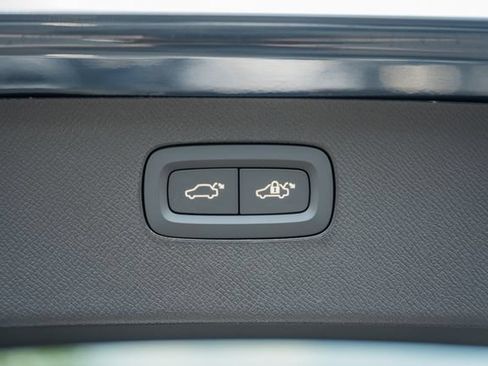 New 2026 Volvo XC90 T8 Ultra w/ Protection Package Premier AWD/4WD image 12