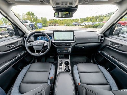 New 2025 Ford Bronco Sport Outer Banks w/ Outer Banks Tech Package+ image 19