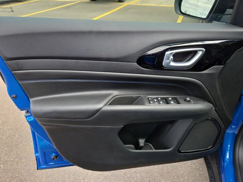 New 2026 Jeep Compass Latitude image 5