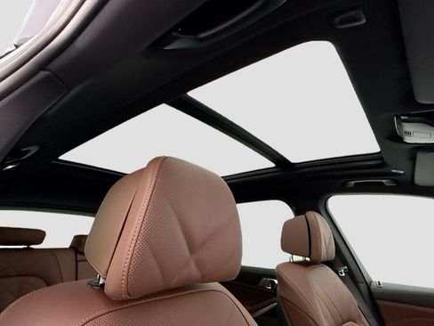 New 2026 BMW X5 sDrive40i w/ M Sport Package RWD image 18