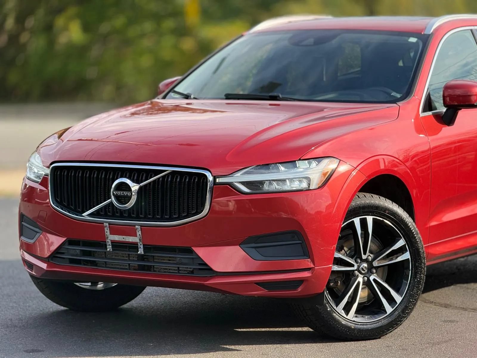 Used 2020 Volvo XC60 T6 Momentum AWD/4WD image 2