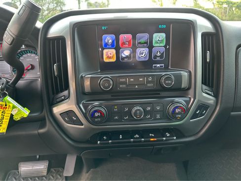 Used 2018 Chevrolet Silverado 1500 LT w/ All Star Edition AWD/4WD image 12