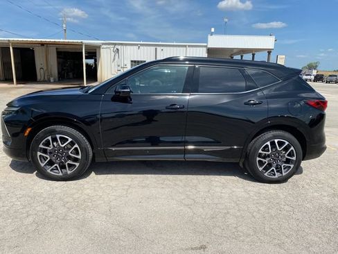 Used 2024 Chevrolet Blazer RS FWD image 3