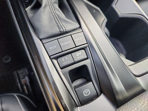 Certified 2025 Toyota Camry SE image 24