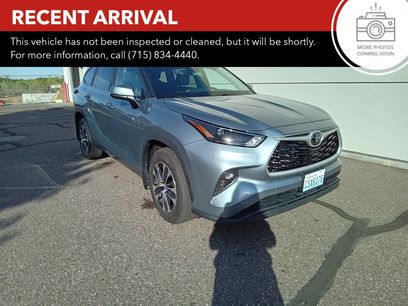 Used 2023 Toyota Highlander XLE