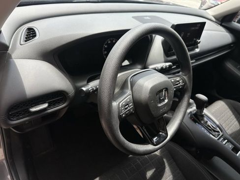 Used 2025 Honda HR-V LX image 6