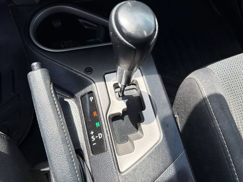 Used 2018 Toyota RAV4 XLE FWD image 19