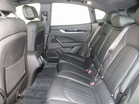 Used 2022 Maserati Levante Modena image 43