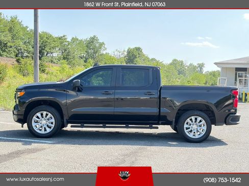Used 2022 Chevrolet Silverado 1500 Custom RWD image 9