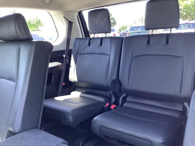 Used 2021 Toyota 4Runner Limited AWD/4WD image 28