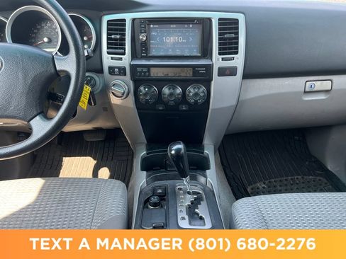 Used 2006 Toyota 4Runner SR5 AWD/4WD image 19