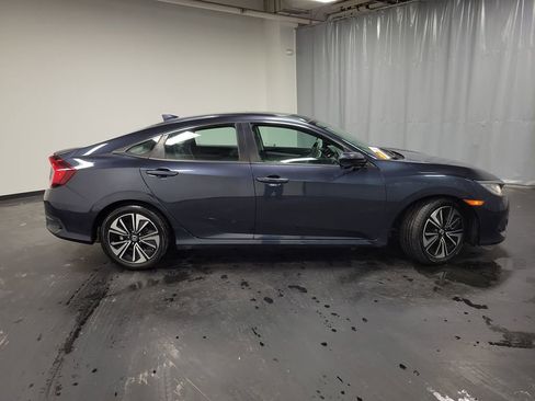 Used 2018 Honda Civic EX-T image 9