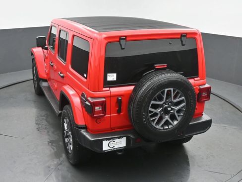 Used 2024 Jeep Wrangler Unlimited Sahara w/ Technology Group AWD/4WD image 45