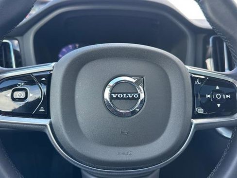 Certified 2025 Volvo XC60 B5 Plus image 25