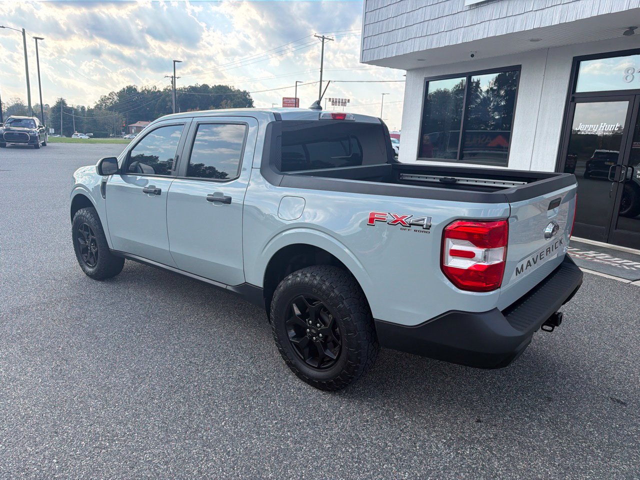 Used 2023 Ford Maverick XLT w/ Equipment Group 300A Standard AWD/4WD image 5